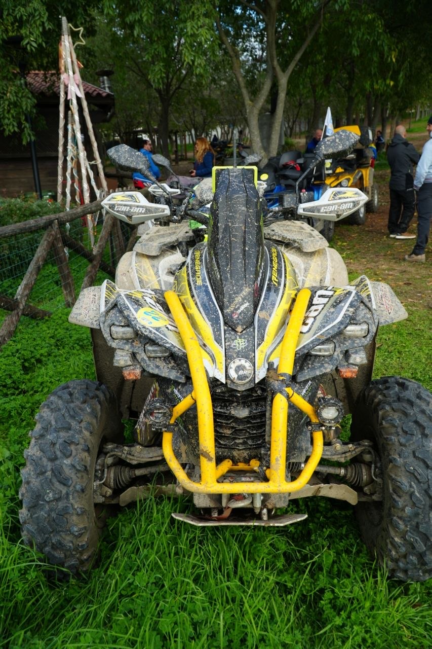 Can-Am Renegade infangato dopo il percorso